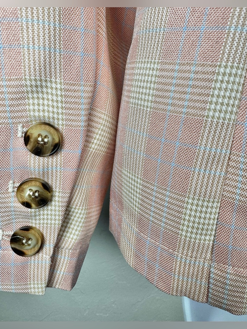 Hem & Thread Pink and Cream Plaid Double-Breasted Blazer Size Small - Picture 8 of 13